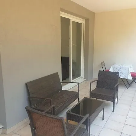 T2 Parking Avec Balcon Apartment